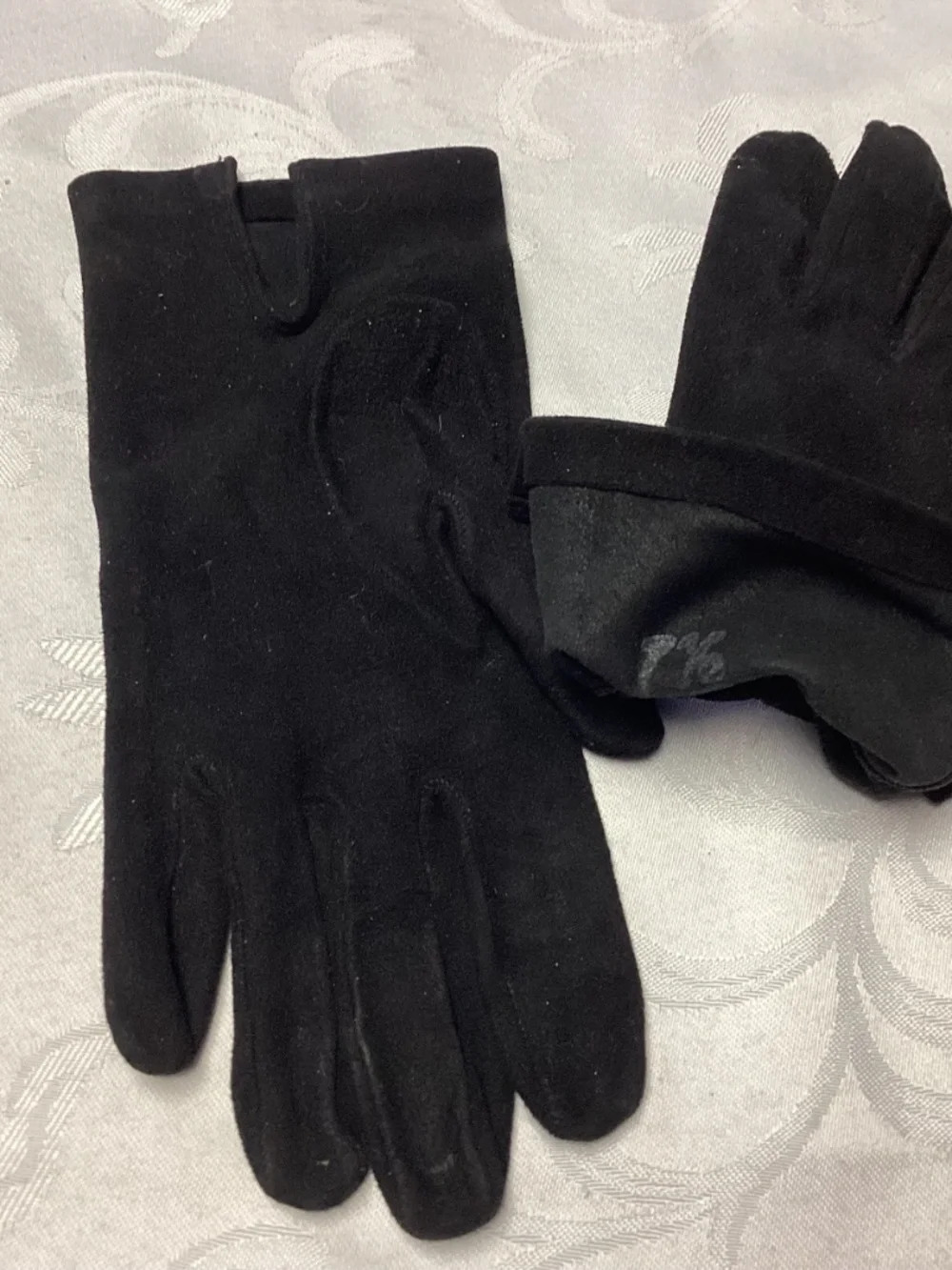 LADIES VINTAGE GLOVES SUEDE SOFT FEEL. BLACK